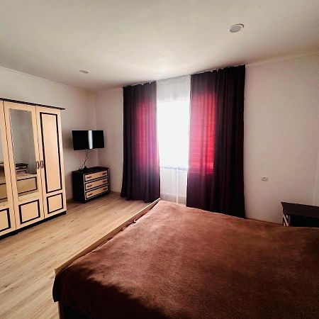 Private House Villa Berehove  Ngoại thất bức ảnh